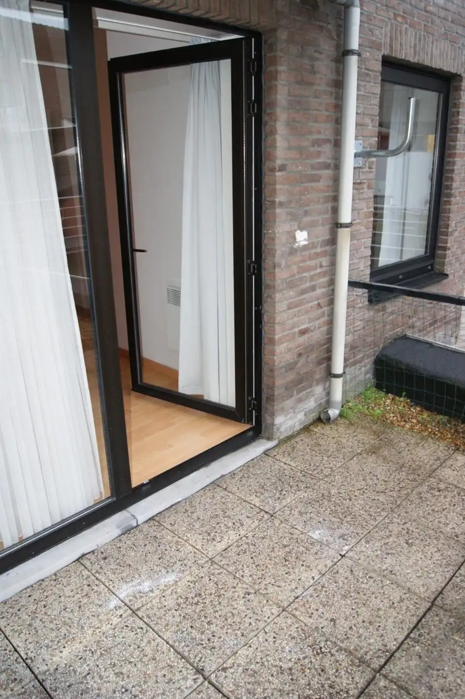 Ruim 2-slp appartement met zonnig terrasje, centrum Torhout foto 9