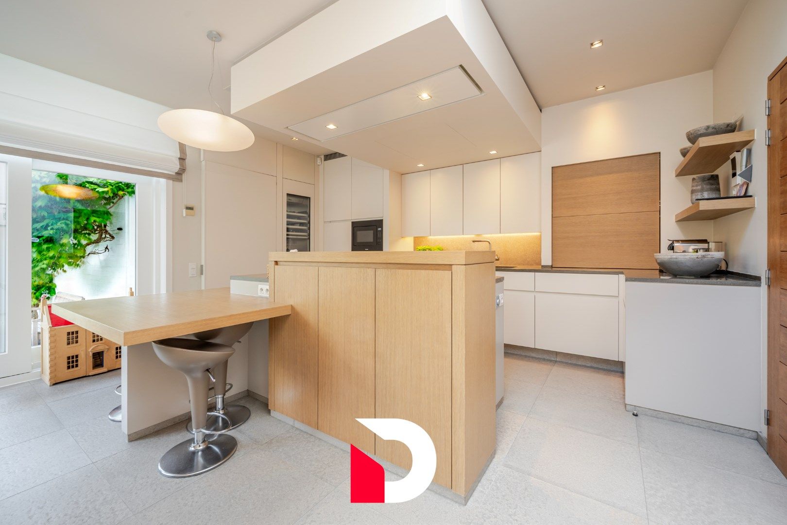 Schitterende woning (met praktijkmogelijkheid) op ideale uitvalsbasis te Sint-Andries foto 9