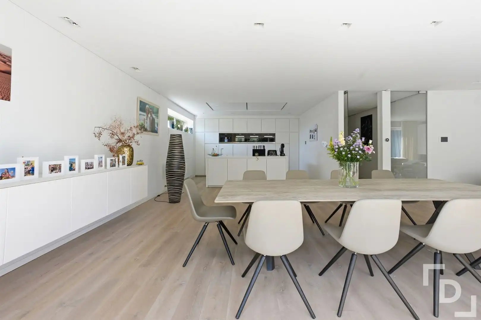 Moderne villa met hoogwaardige afwerking op topligging! foto 4