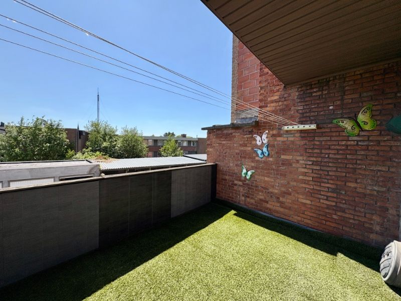 APPARTEMENT MET TWEE SLAAPKAMERS - TERRAS EN GARAGE foto 9