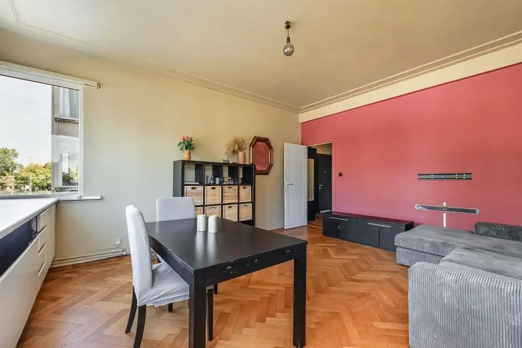  Appartement in een karaktervol art-decogebouw foto 2