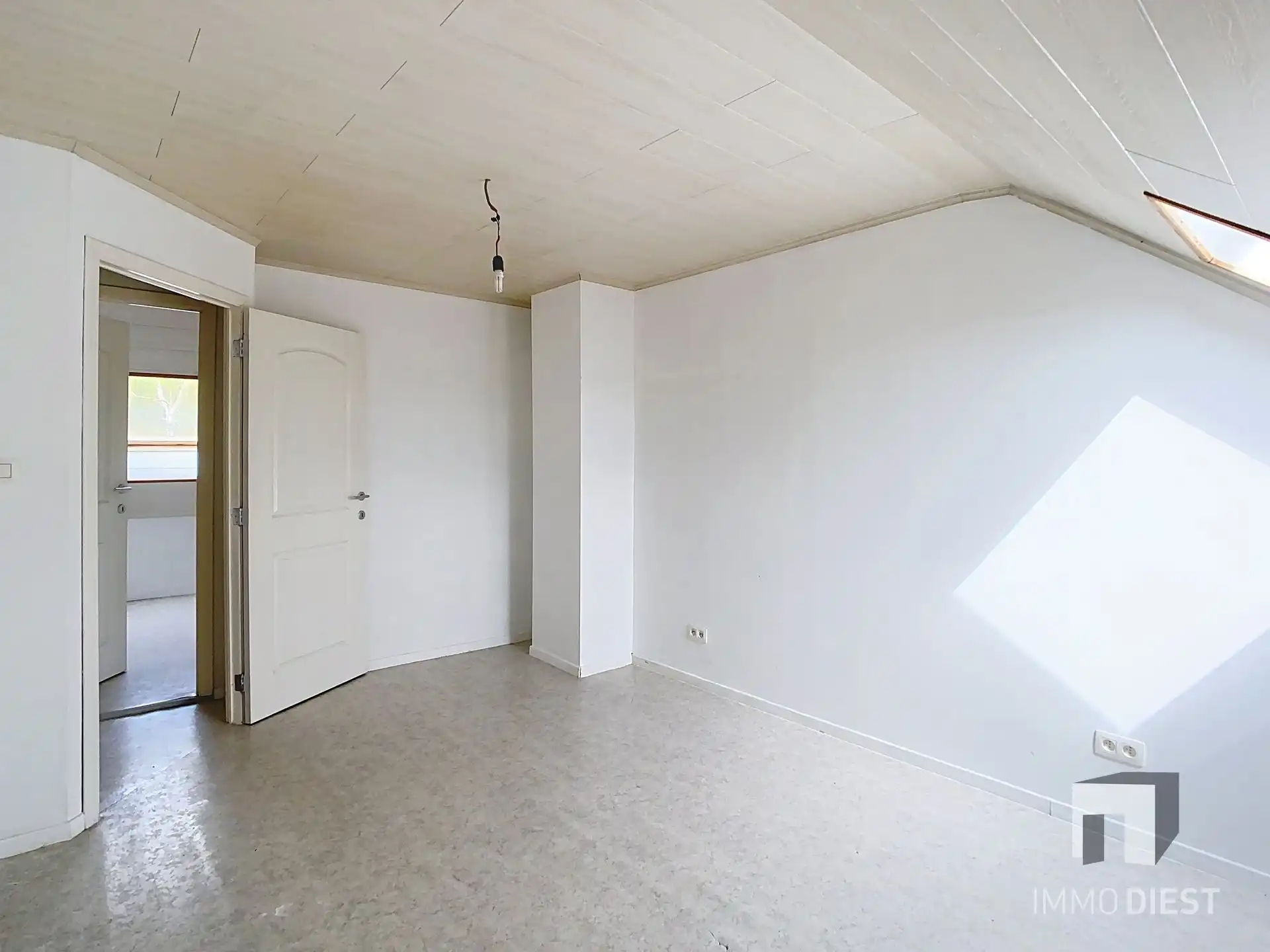 Kokette woning met drie slaapkamers rand Diest foto 19