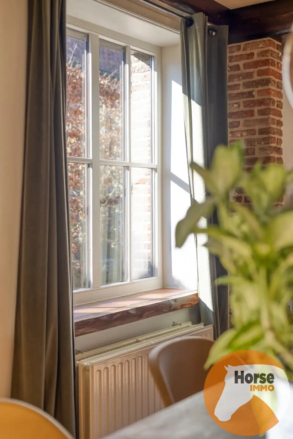 LOKEREN - Ruime, te renoveren woning met opslagmogelijkheden foto 9