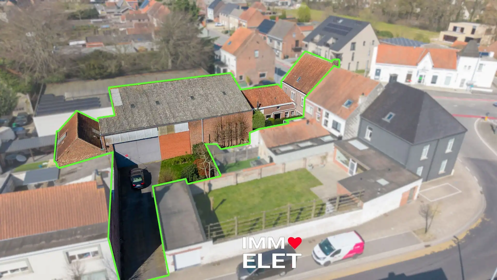 RUIME WONING | 4 KAMERS | MAGAZIJN | 610 M² foto 2