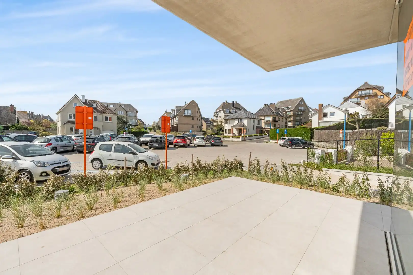 PRACHTIG NIEUWBOUWAPPARTEMENT OP 200 METER VAN DE ZEEDIJK foto {{pictureIndex}}