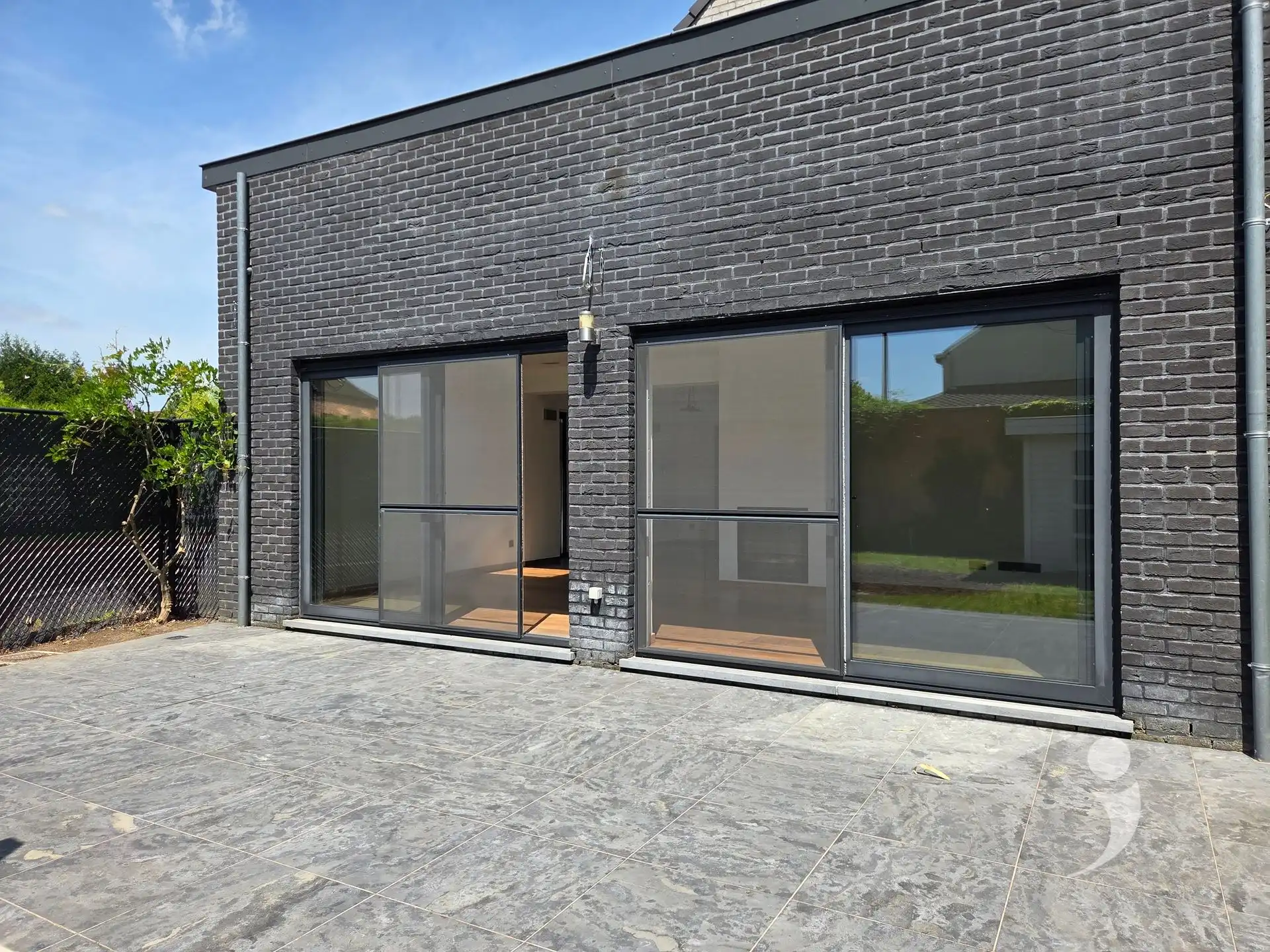Moderne, ruime vrijstaande woning met hoogwaardige afwerking en zonnige tuin foto 6