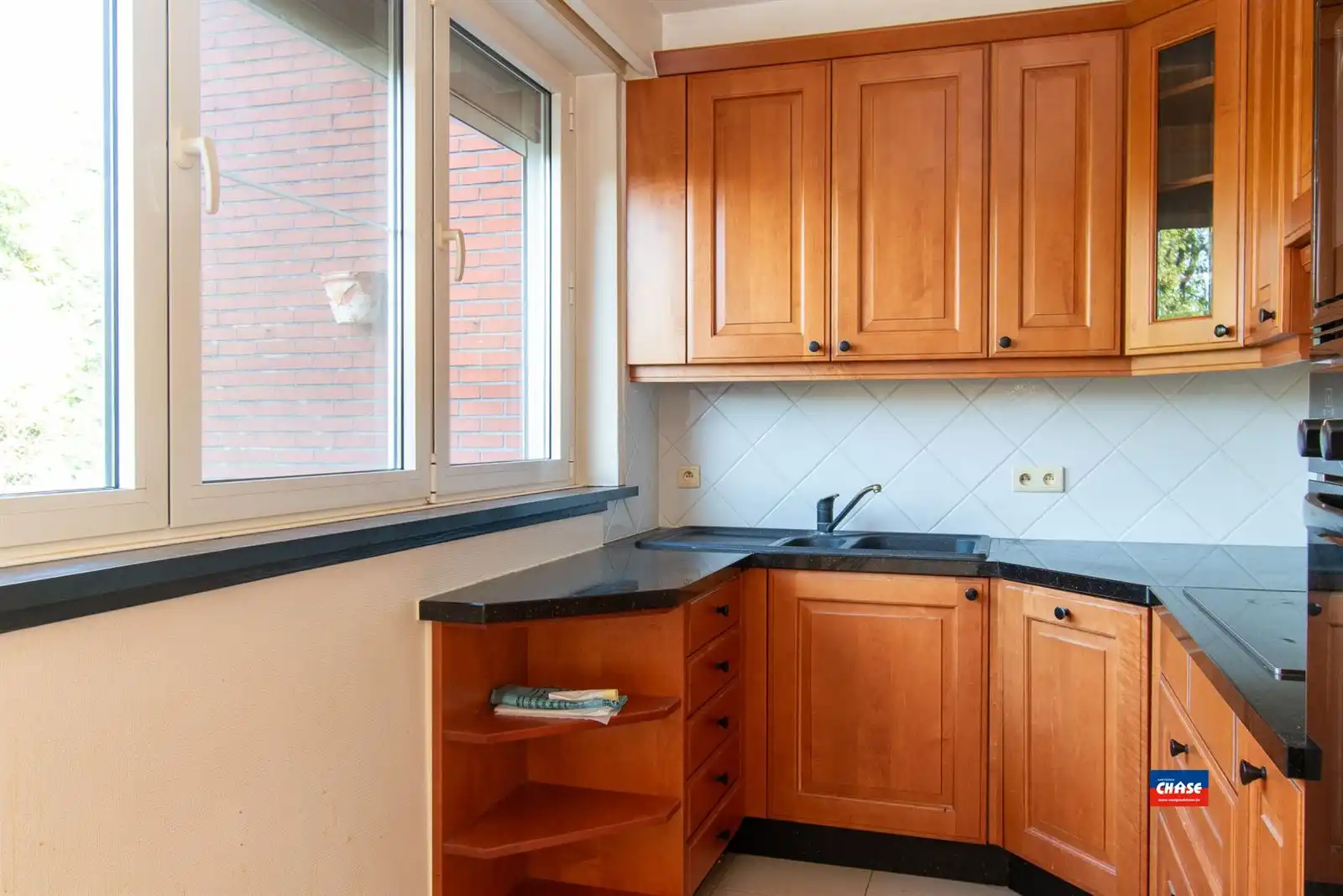 Woning met 2-3 slpks, tuin en garage foto 9
