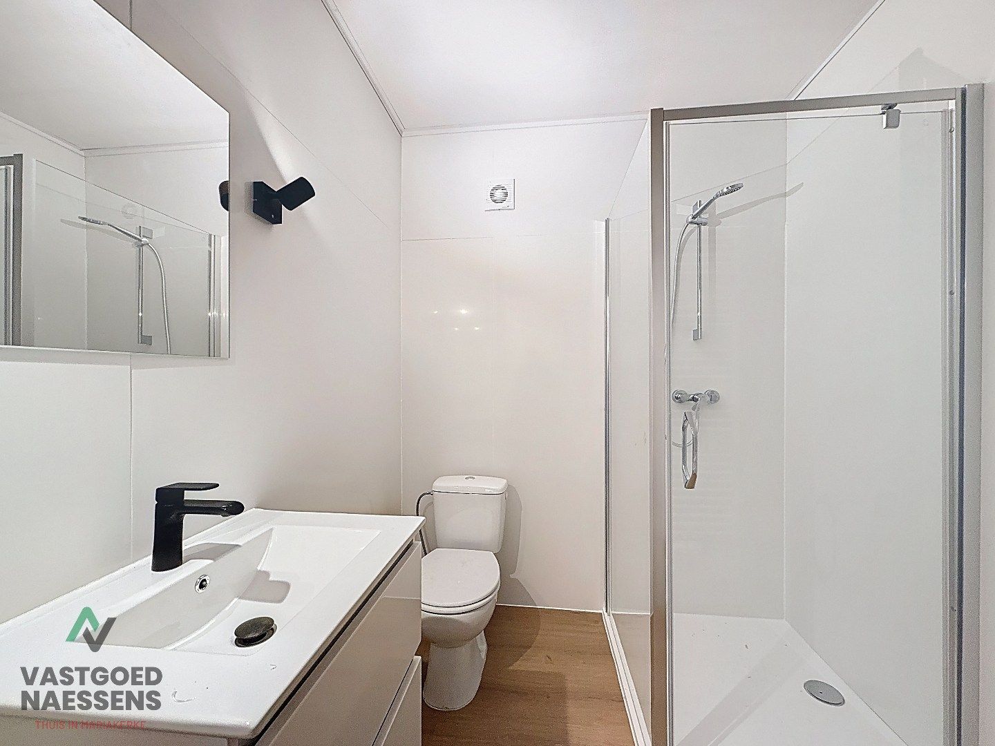 GERENOVEERDE STUDIO MET ZIJDELINGS ZEEZICHT  foto 5