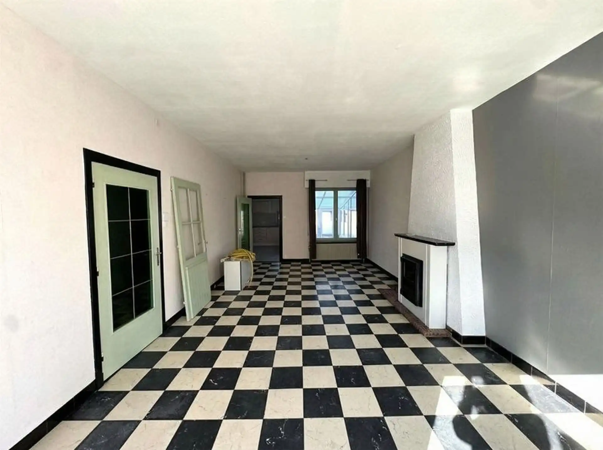 Gesloten bebouwing op rustige locatie in Maasmechelen foto 2