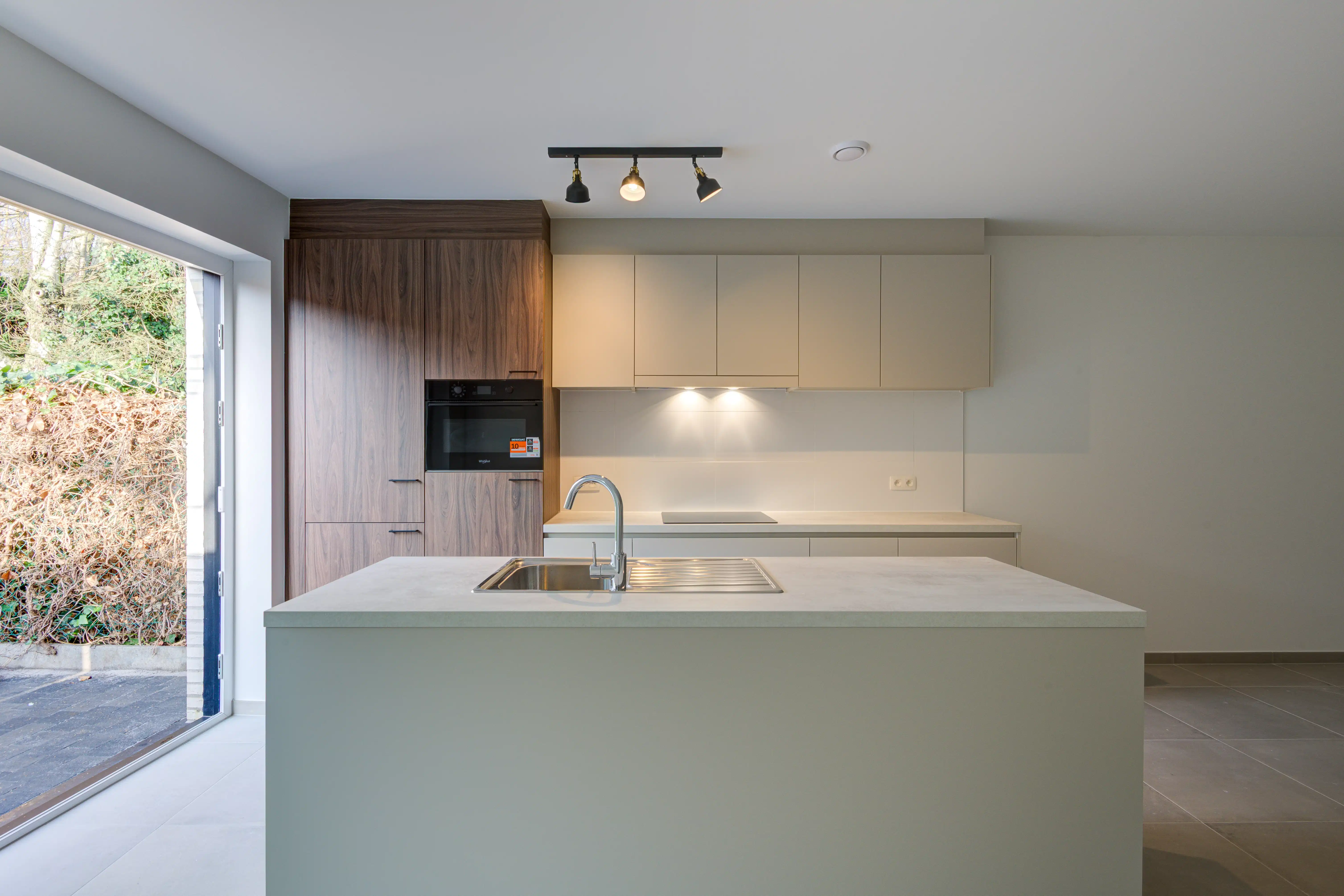 Ruime instapklare eengezinswoning zoekt toffe huurders foto 4