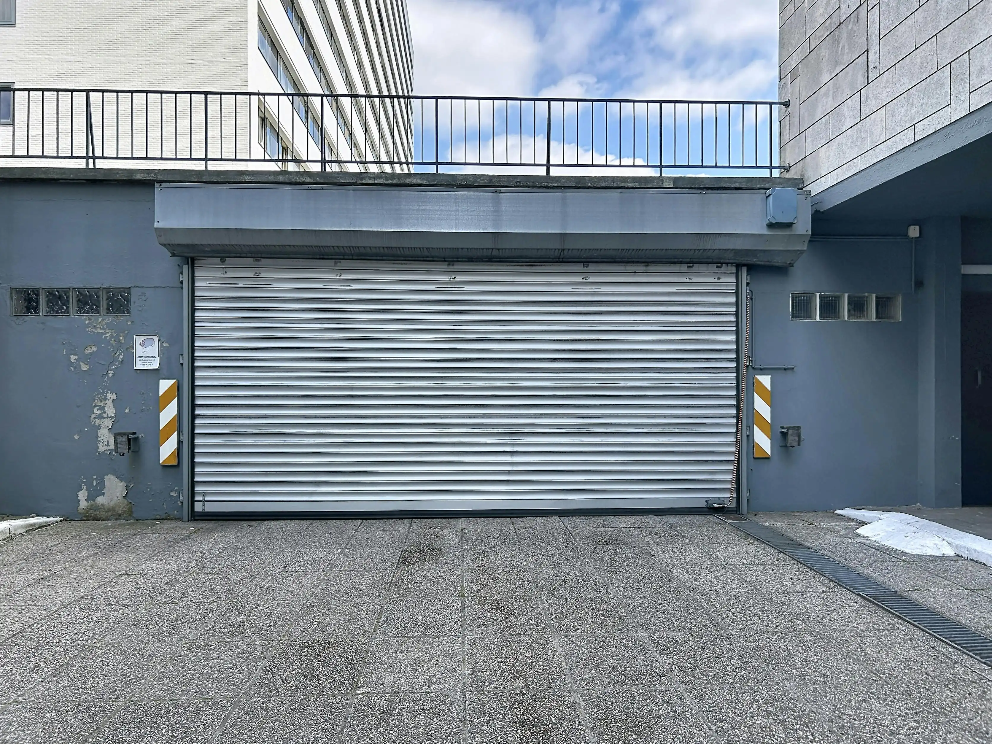 Autostaanplaats te koop aan het Rucaplein in Wilrijk  foto 5