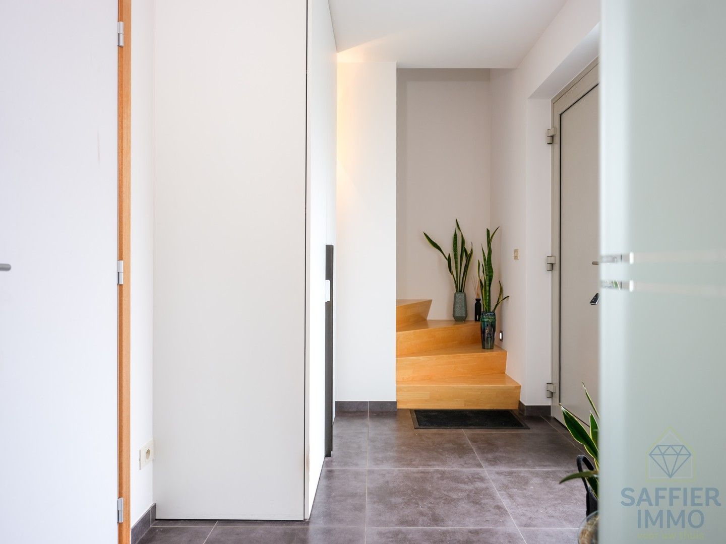 Recente en ruime woning te Kuurne foto 4