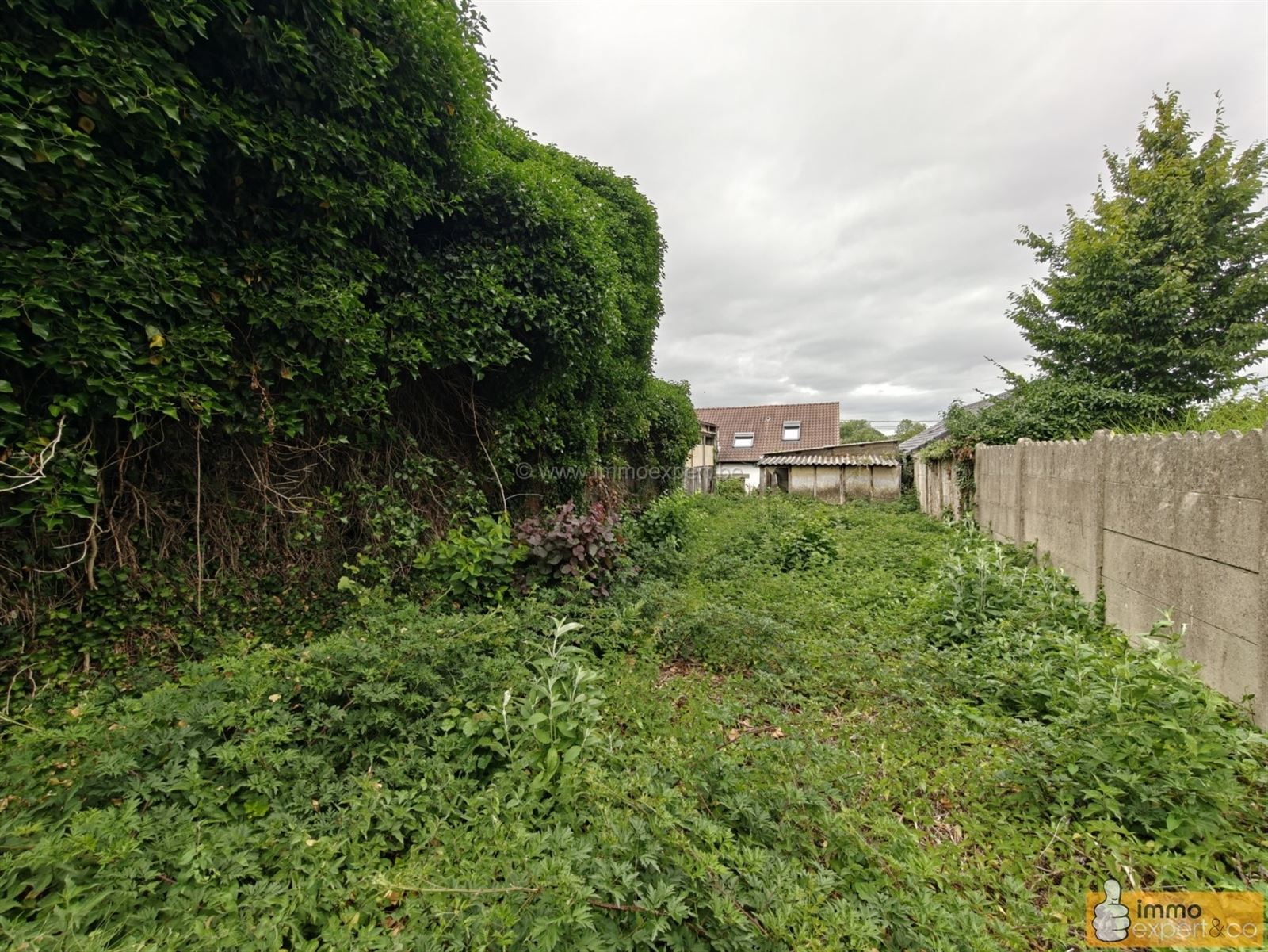 TERNAT: Super gelegen woning / Nieuw dak foto 9