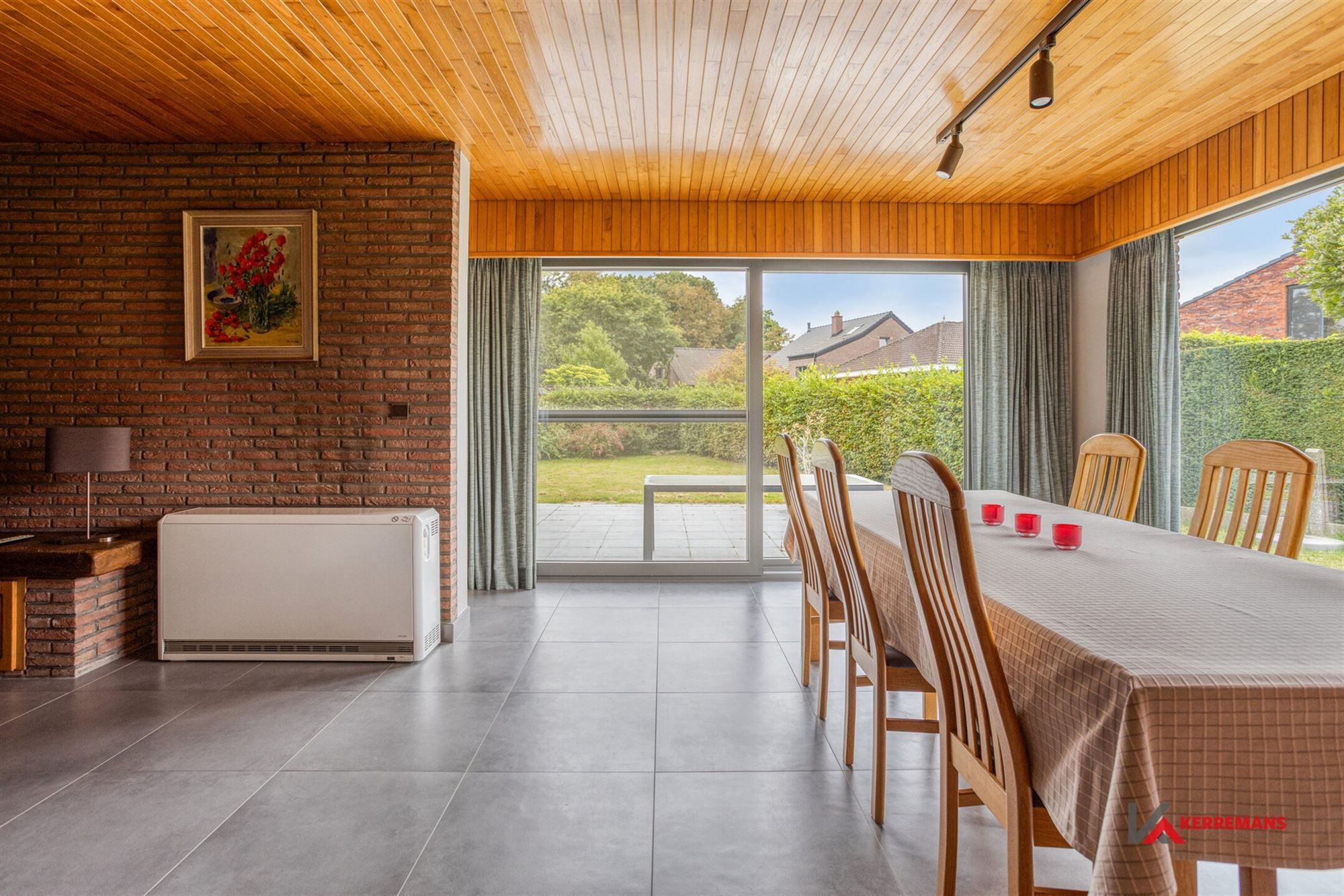 Woning met 3 slaapkamers, garage en tuin.  foto 5