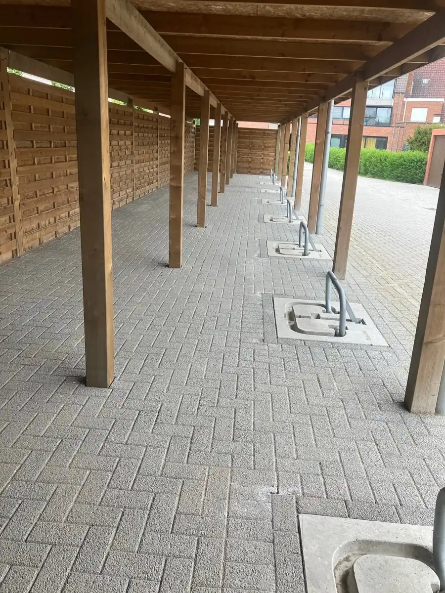 Parkeerplaats te koop foto 2