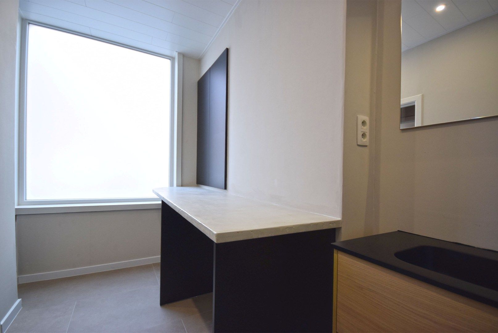 Instapklare rijwoning te koop in Roeselare – rustig gelegen nabij centrum en park foto 10