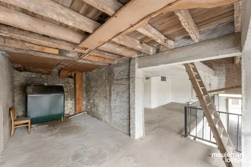 Te renoveren gezinswoning in centrum foto 21