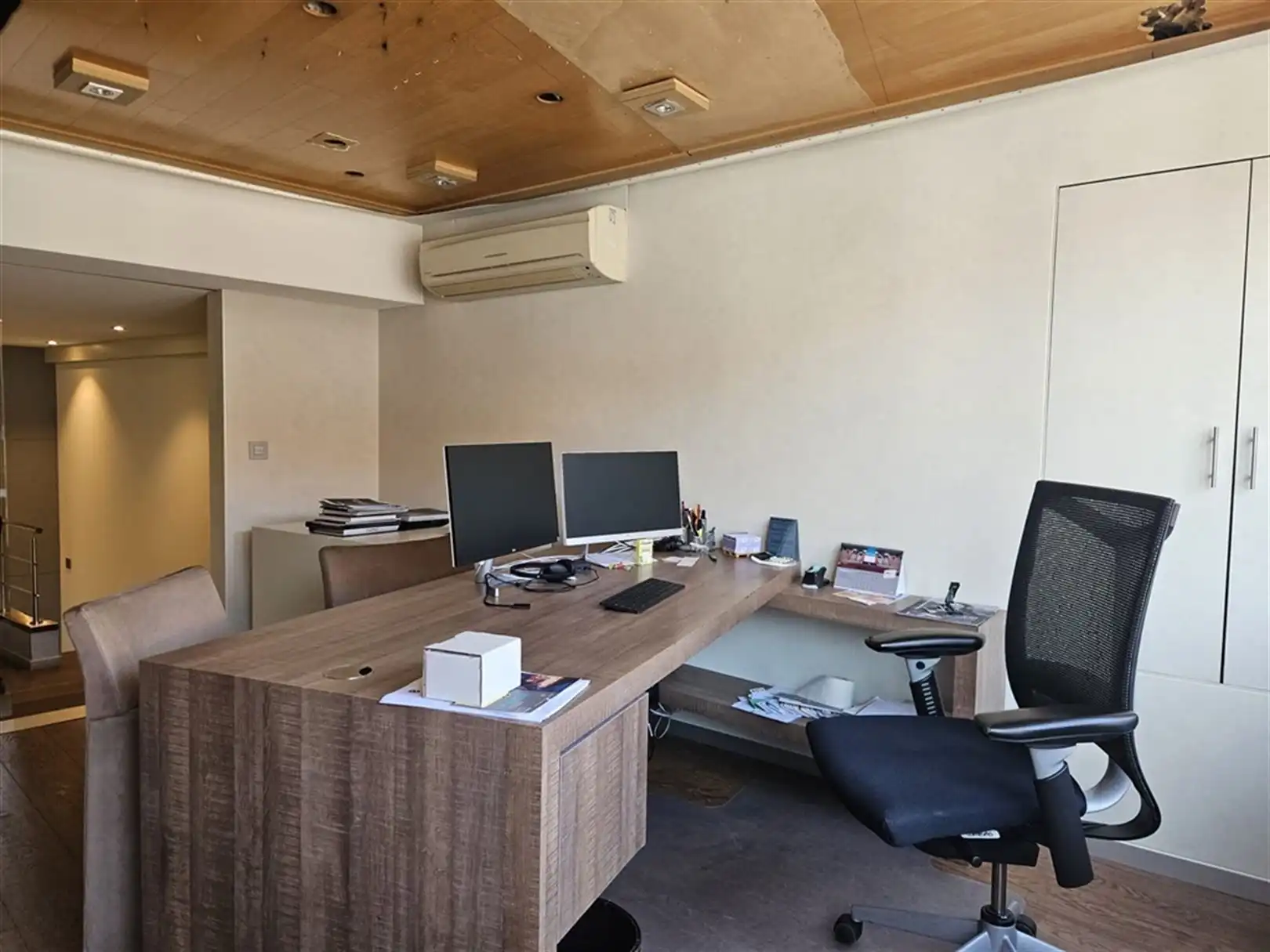 Bedrijfsgebouw te Roeselare foto 22