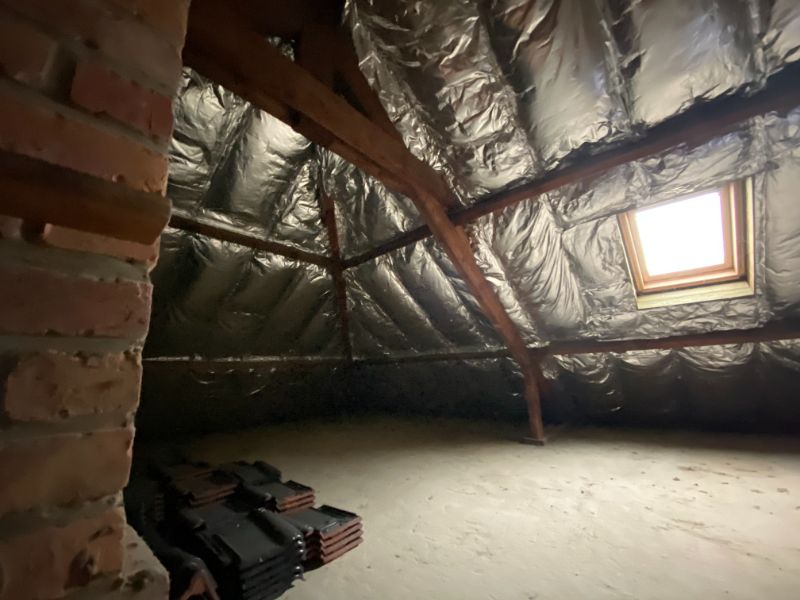 Charmante woning met garage en tuin foto 16