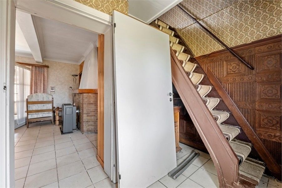 RUIM TE RENOVEREN PAND MET VEEL POTENTIEEL IN HET GEZELLIGE ZEPPEREN foto 12
