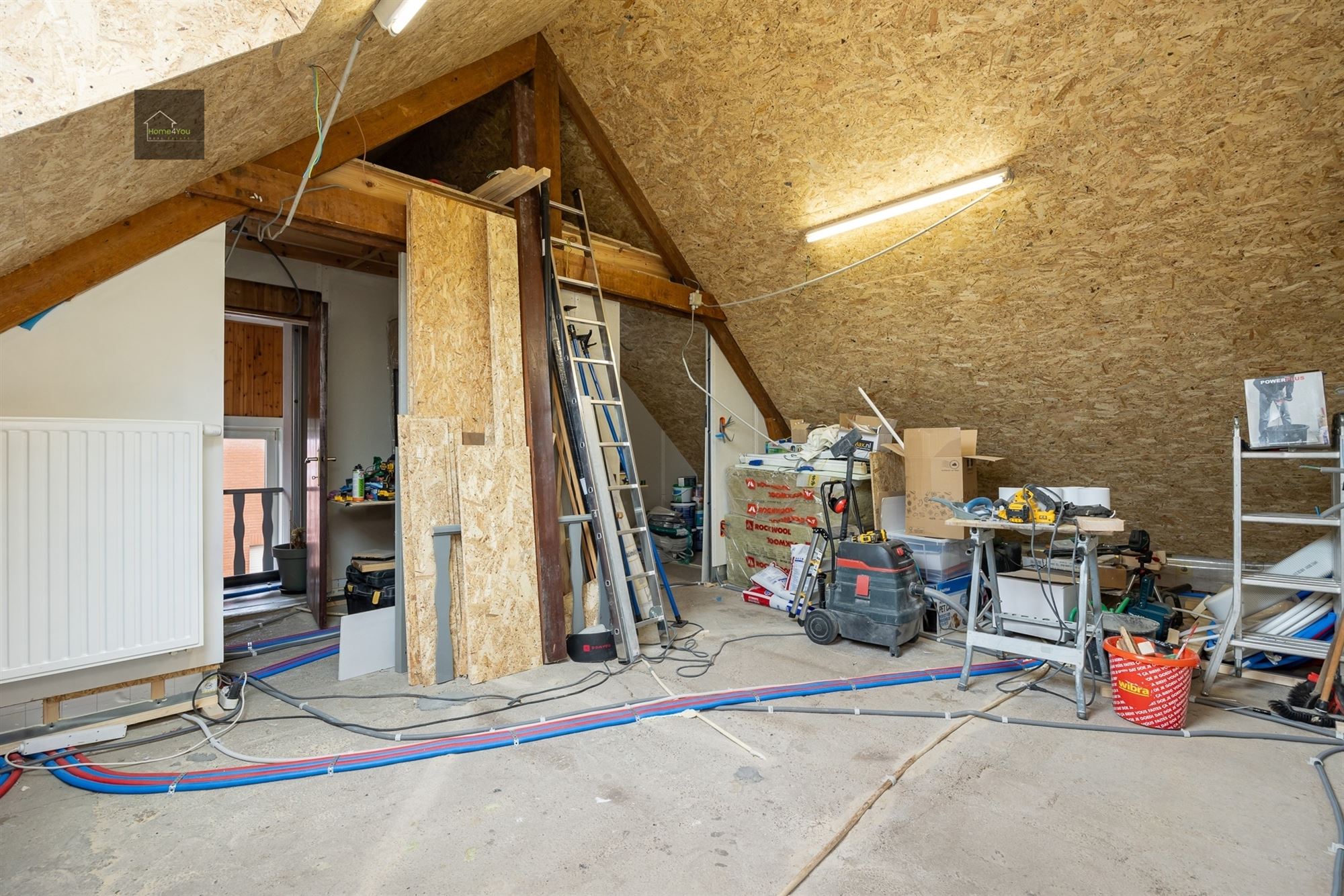 HOB met 4 slaapkamers en 2 badkamers foto 17
