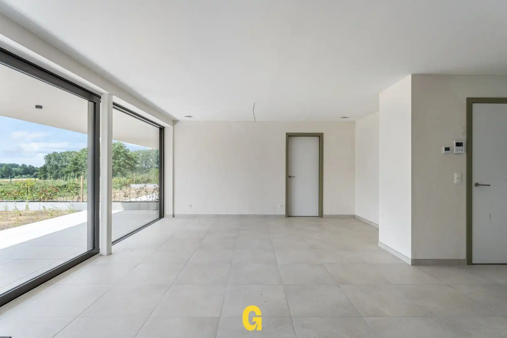 Gelijkvloers nieuwbouwappartement in residentie Bella Vista met 1 slaapkamer en terras en tuin met blijvend zicht op achterliggend groen, vlakbij het centrum.  foto 9