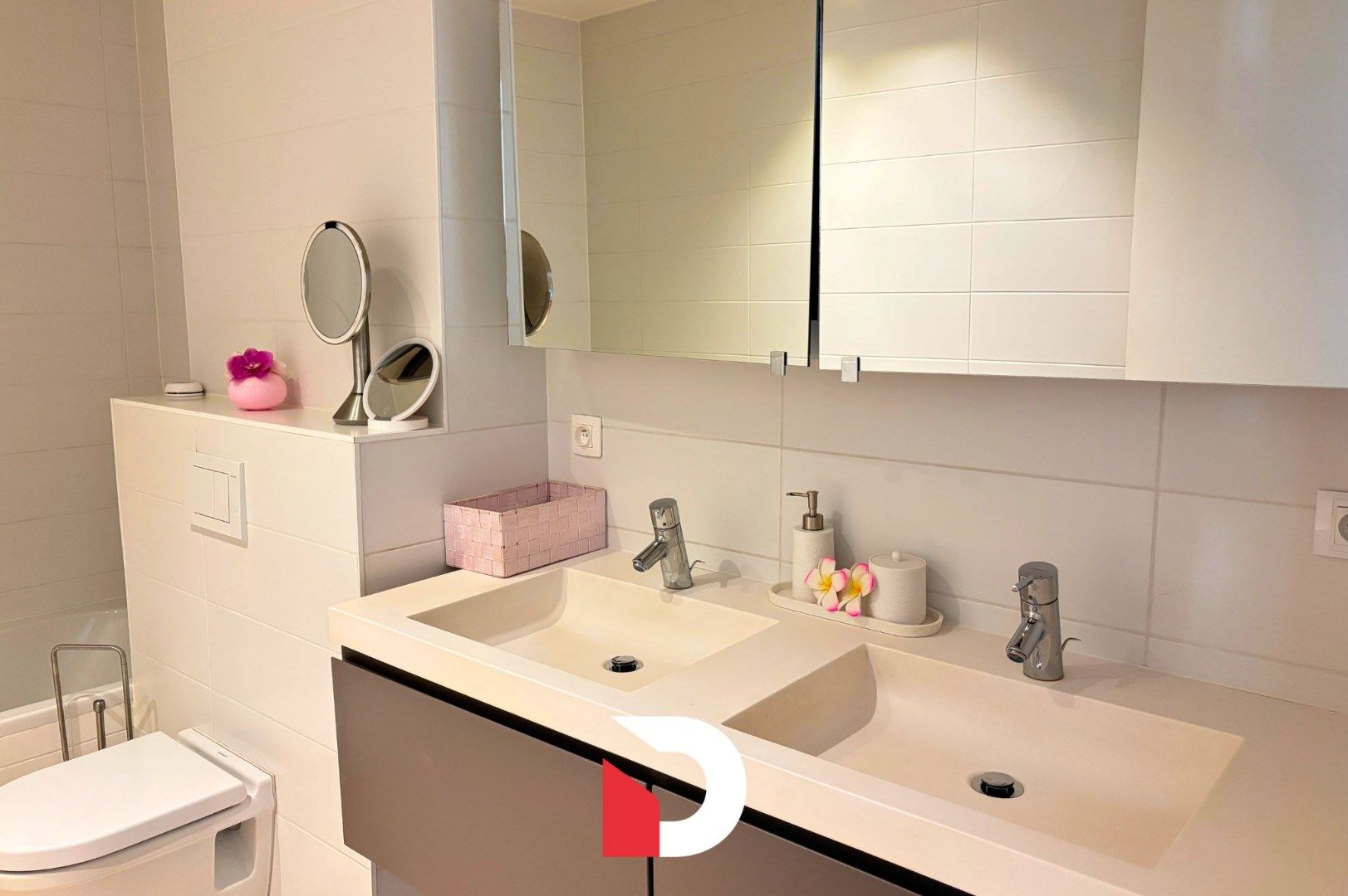 Ruim en Luxueus Appartement te Huur in Residentie Minnewater – Brugge Centrum foto 14