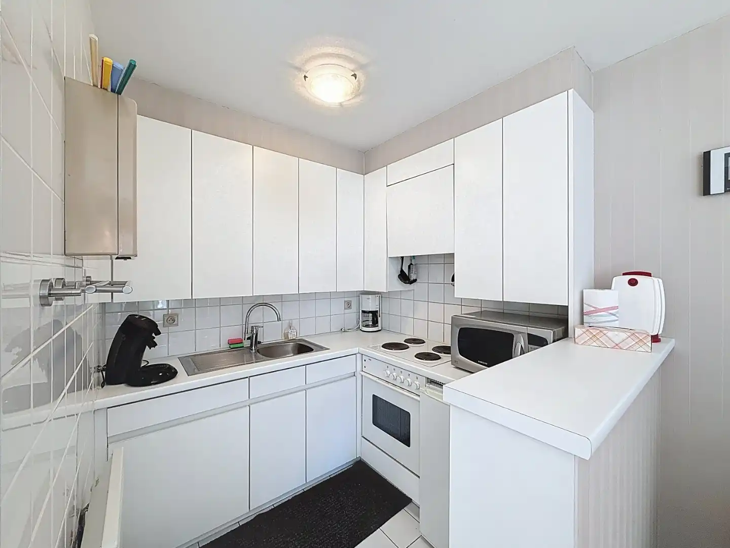 Op te knappen appartement met zongericht terras nabij de zee en Havengeul. foto 5