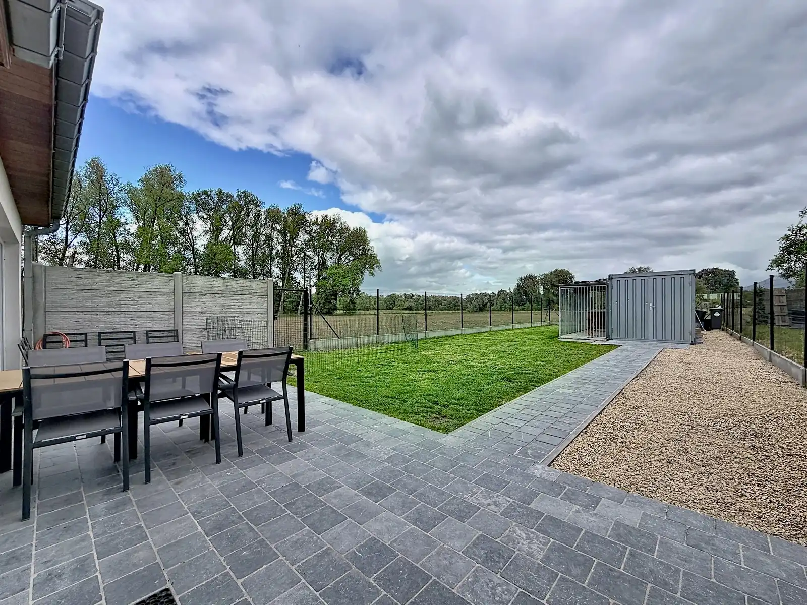 Instapklare HOB met open zicht, 2 SLPK én mooie Tuin! foto 12