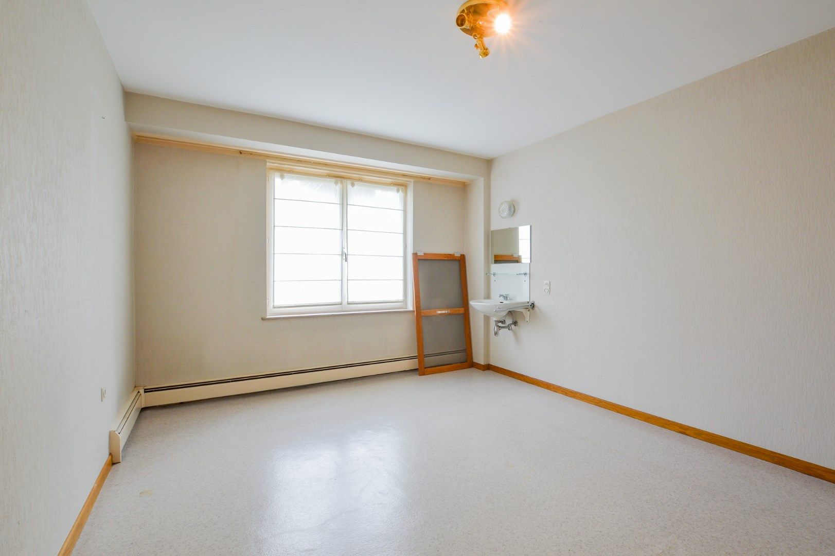 Ruim appartement op toplocatie met 3 slpks én garage in Sint-Andries foto 14