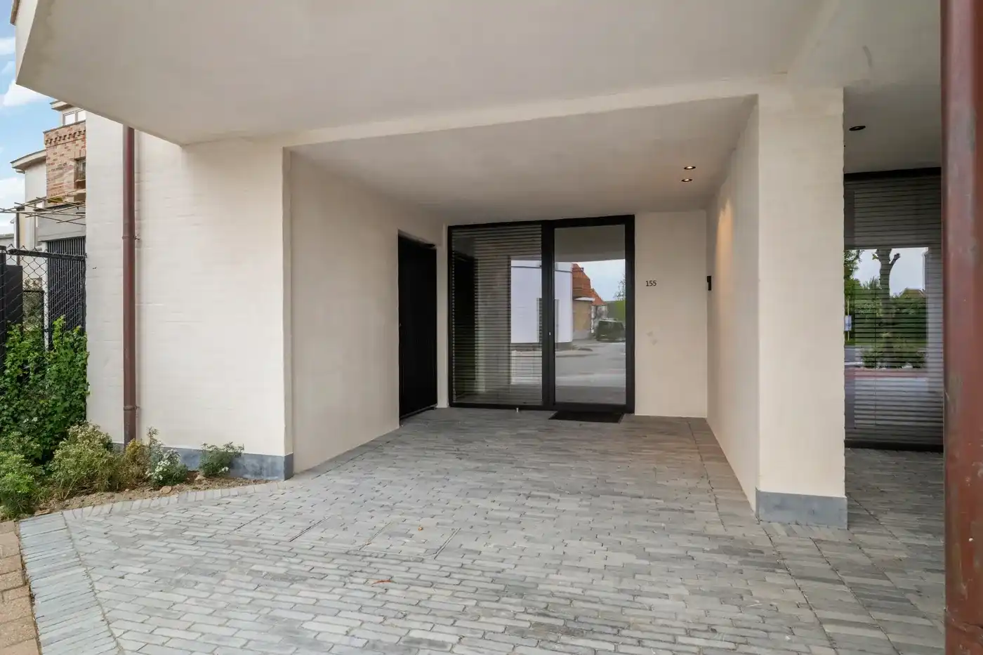 Instapklare en fijn afgewerkte nieuwbouwwoning met 4 slaapkamers nabij het centrum en de markt van Knokke. foto 19
