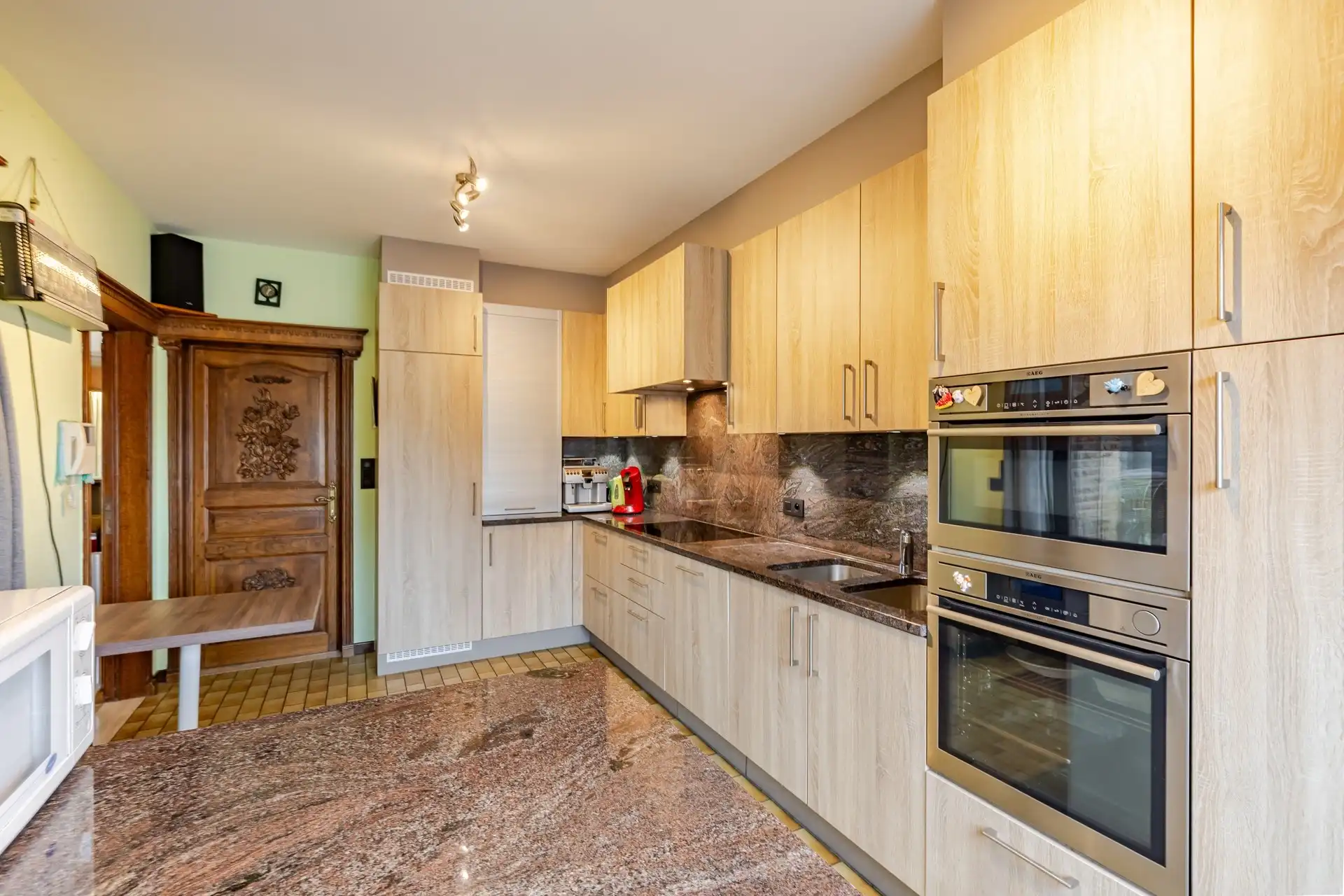 Charmante villa met zwembad op een mooi perceel van 942 m²  foto 16