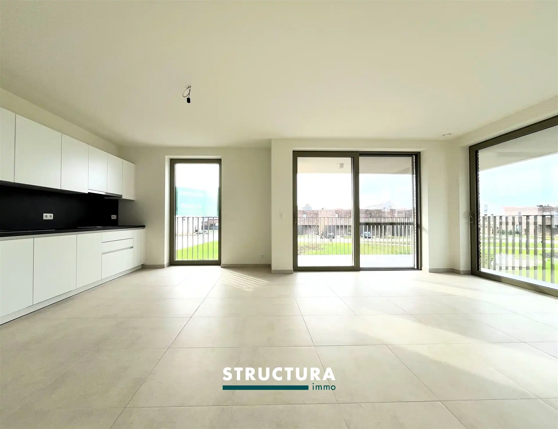Appartement met 2 kamers en terras foto 4