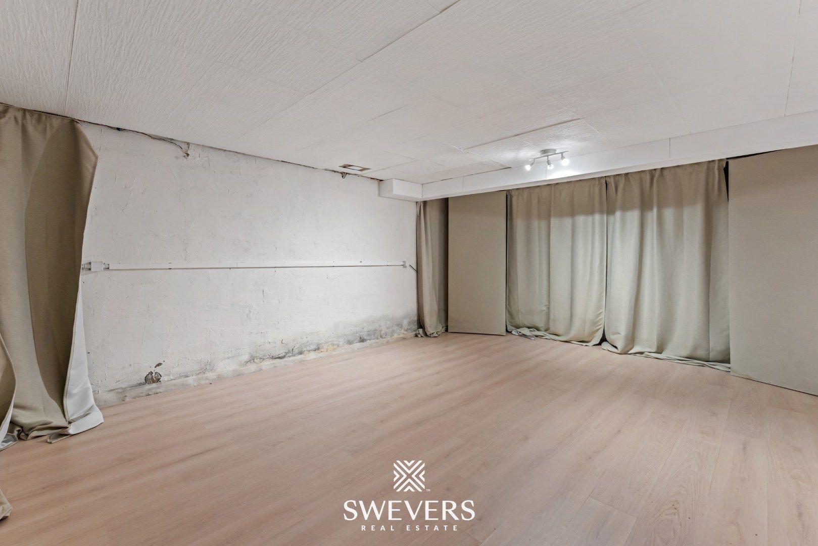 Ruime gerenoveerde villa (306m²) met praktijkmogelijkheden op ZW-perceel (24a68ca) foto 19