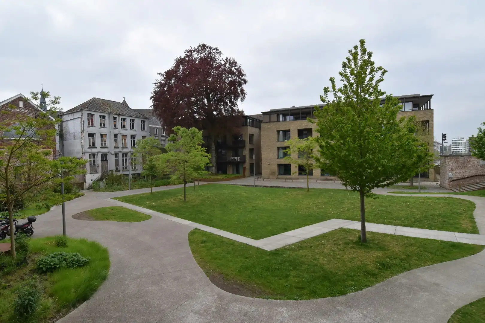 Wonen aan de Broeltorens in een luxe appartement foto 22