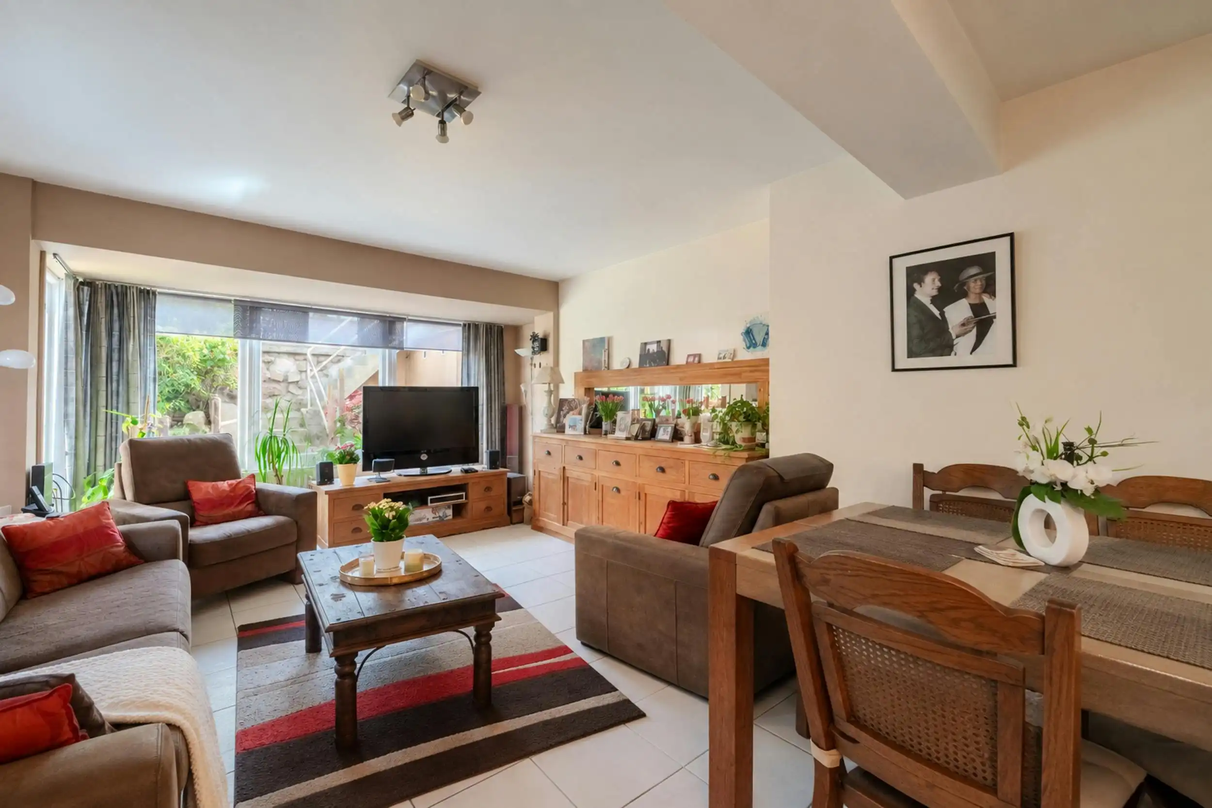 Opbrengsteigendom met 3 appartementen in het centrum! foto 4