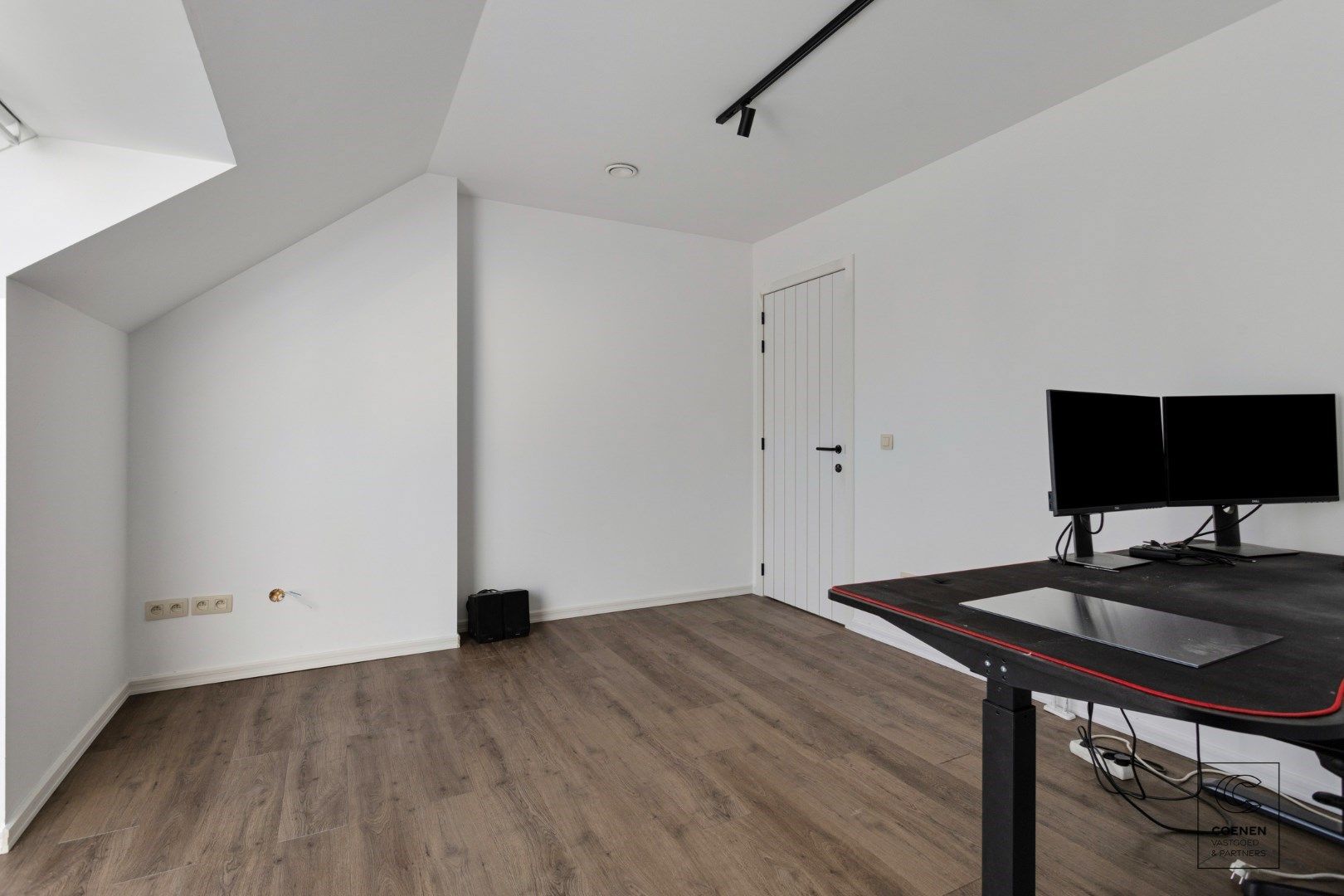 Prachtige villa met bew. opp. van 258m², 5 slpk's en dat op een uiterst rustige locatie te Brecht! foto 20