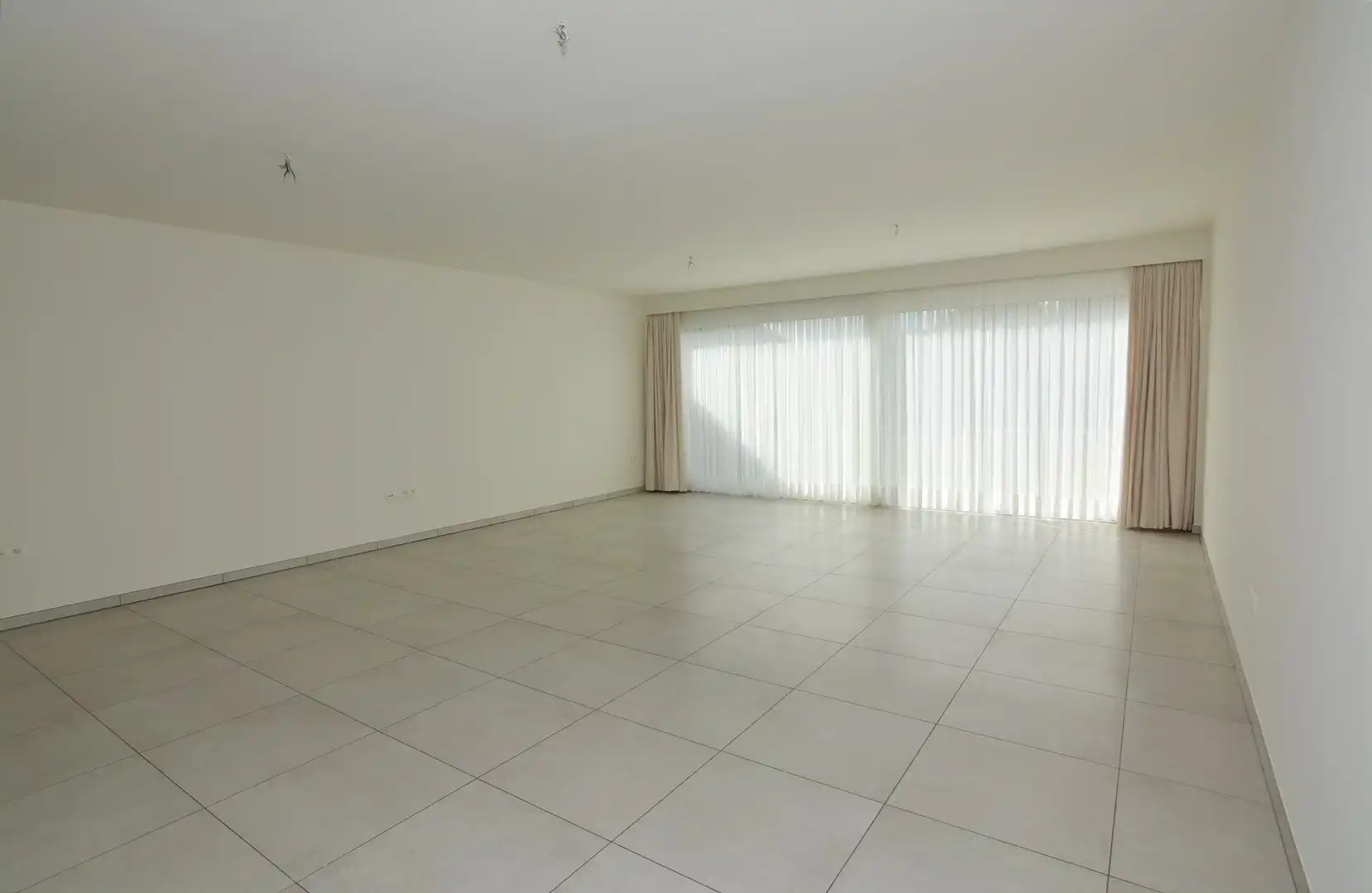 Moderne appartementswoning met 3 slpk, dubbele garage en terras. foto 9