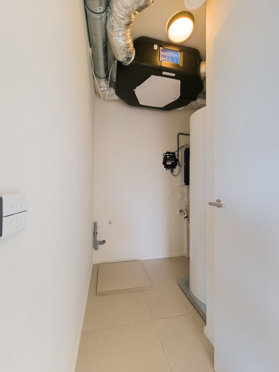 Rustig en comfortabel 2slpk appt. met zicht op park  foto 15