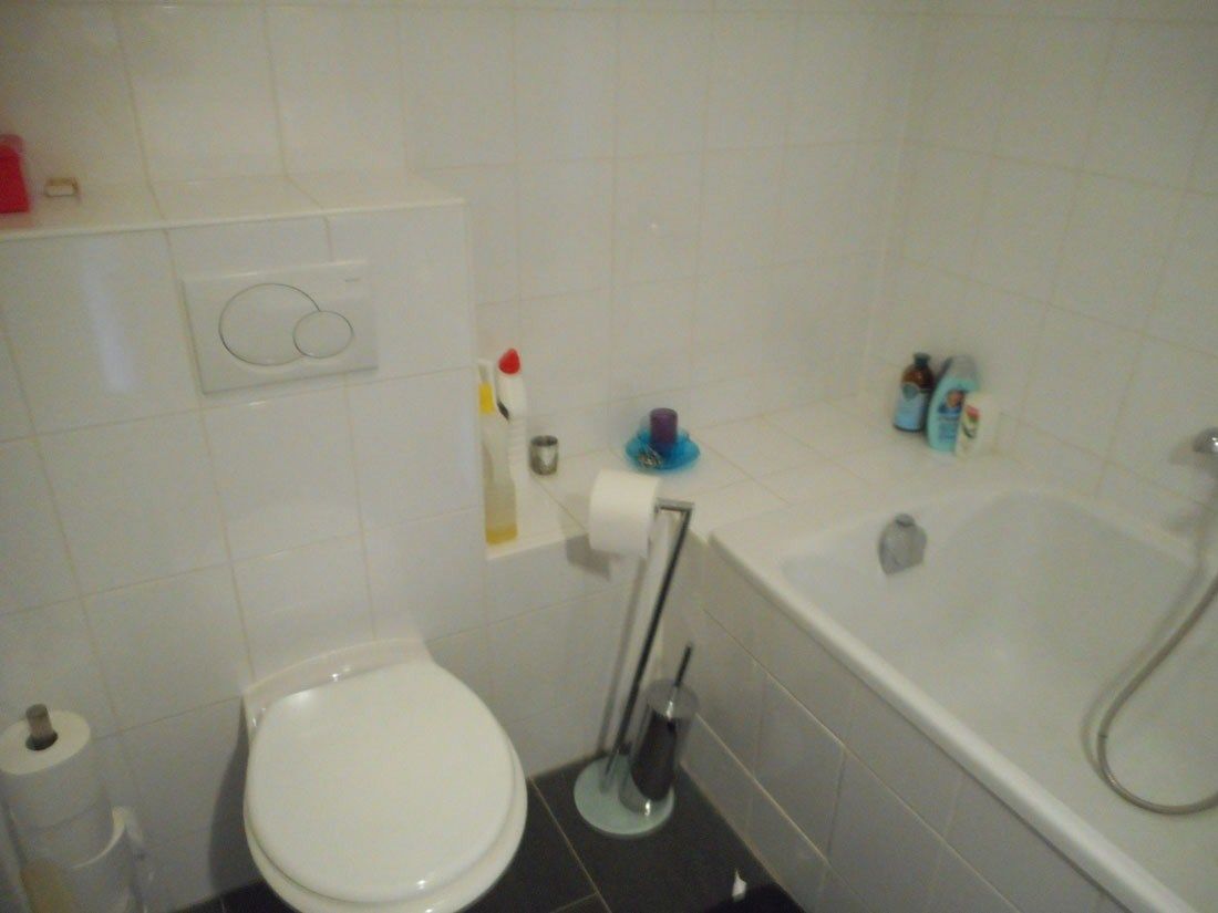 GUNSTIG gelegen appartement te LANAKEN foto 6