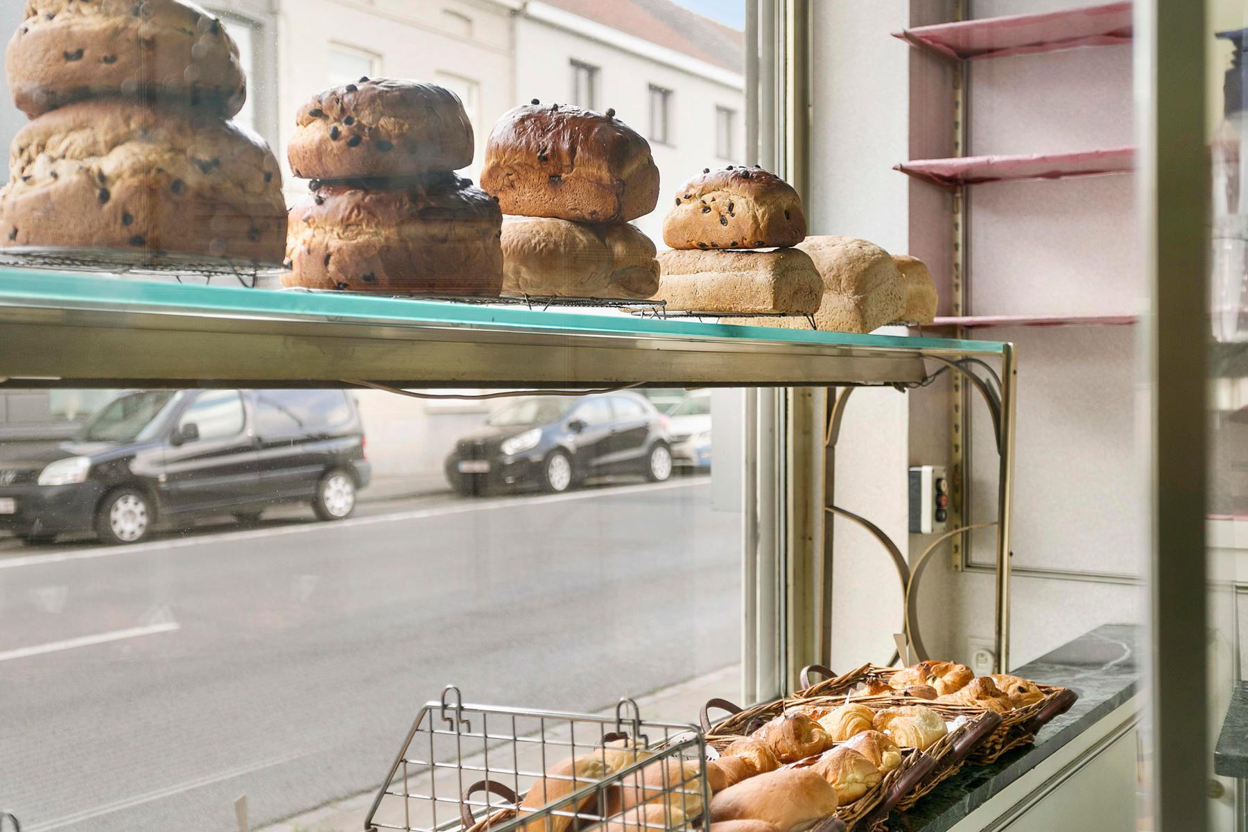 Bakkerij met aparte woning en atelier foto 6