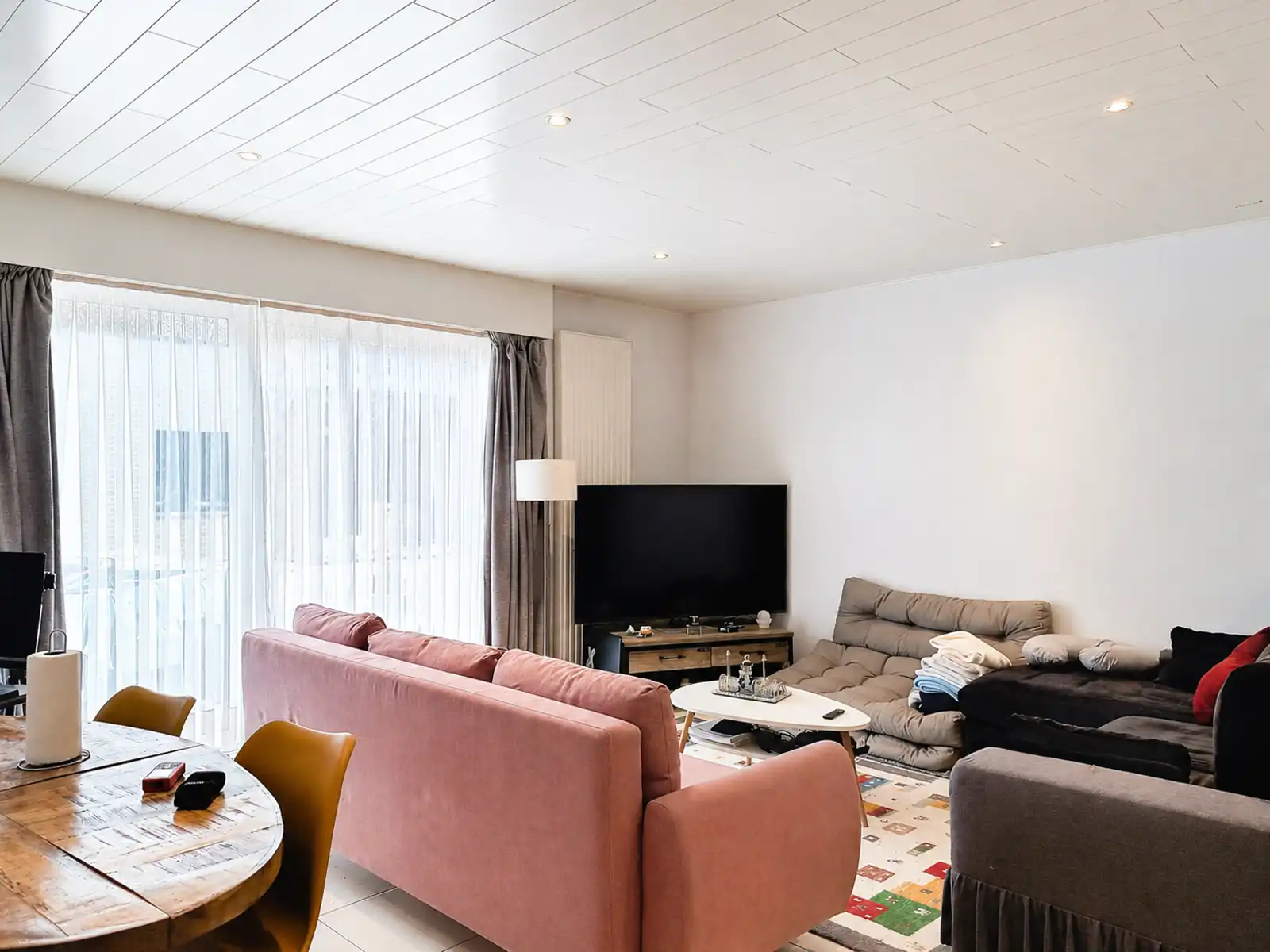 Appartement te huur foto {{pictureIndex}}