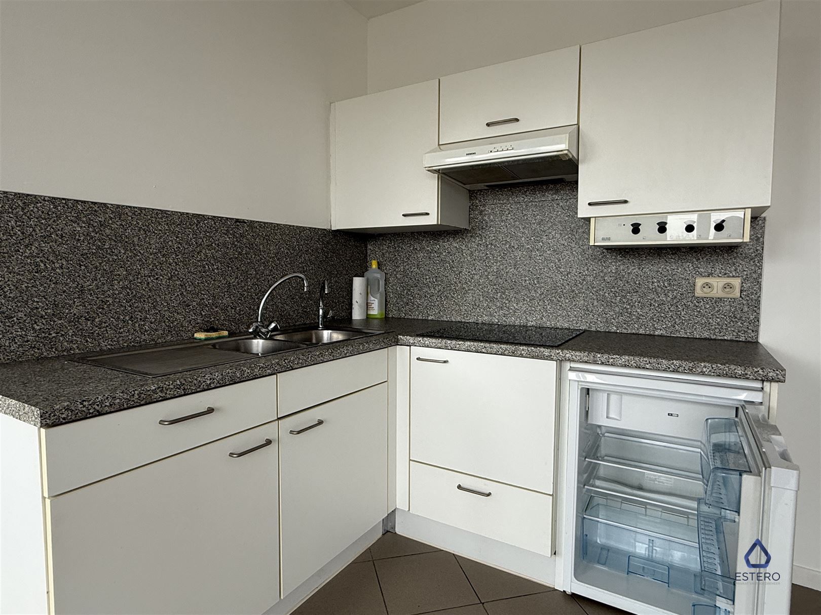 VOLLEDIG VERHUURD APPARTEMENTENCOMPLEX (26 UNITS + PARKINGS) foto 4