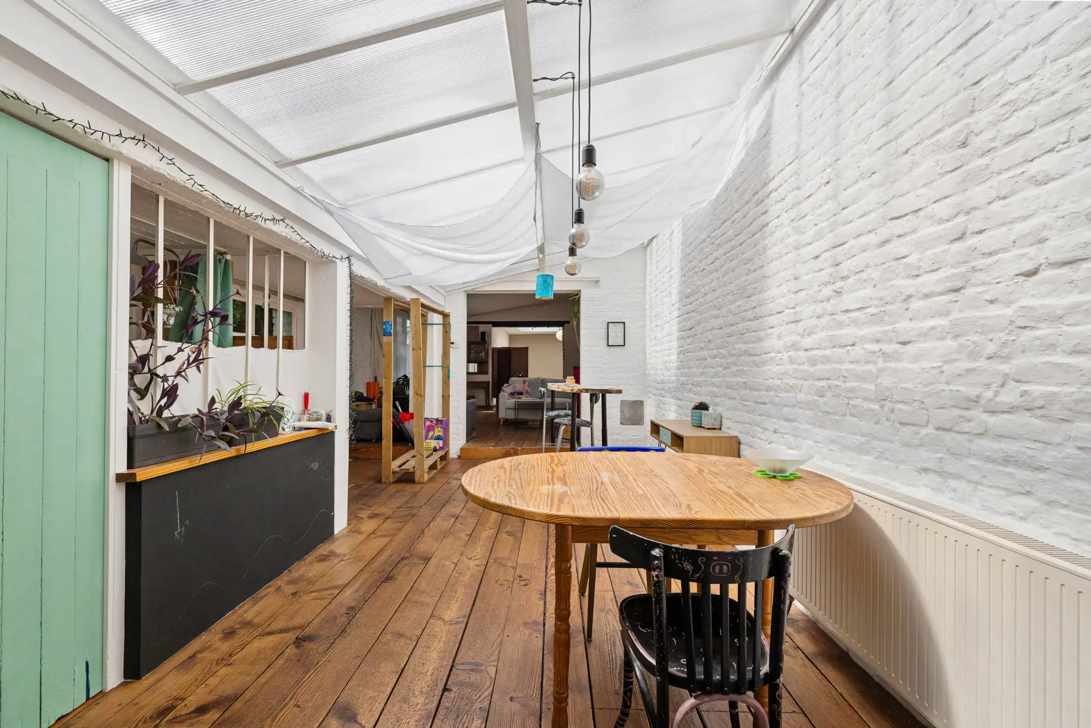 Begane grond 2 slaapkamers van ± 126 m² met tuin foto 6