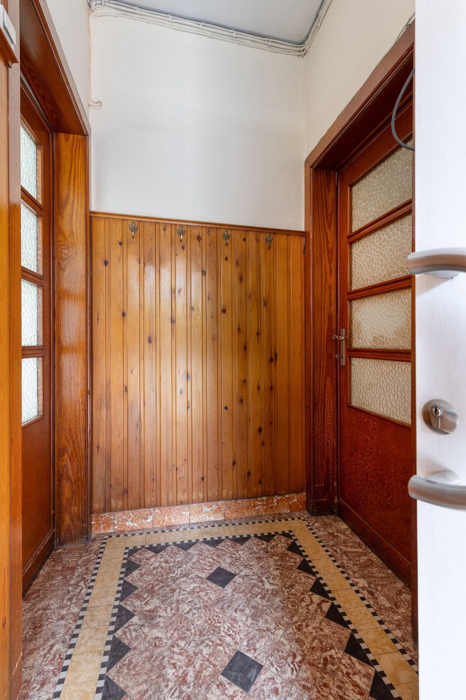 Woning met 4 slaapkamers en 2 badkamers op centrale ligging foto 2