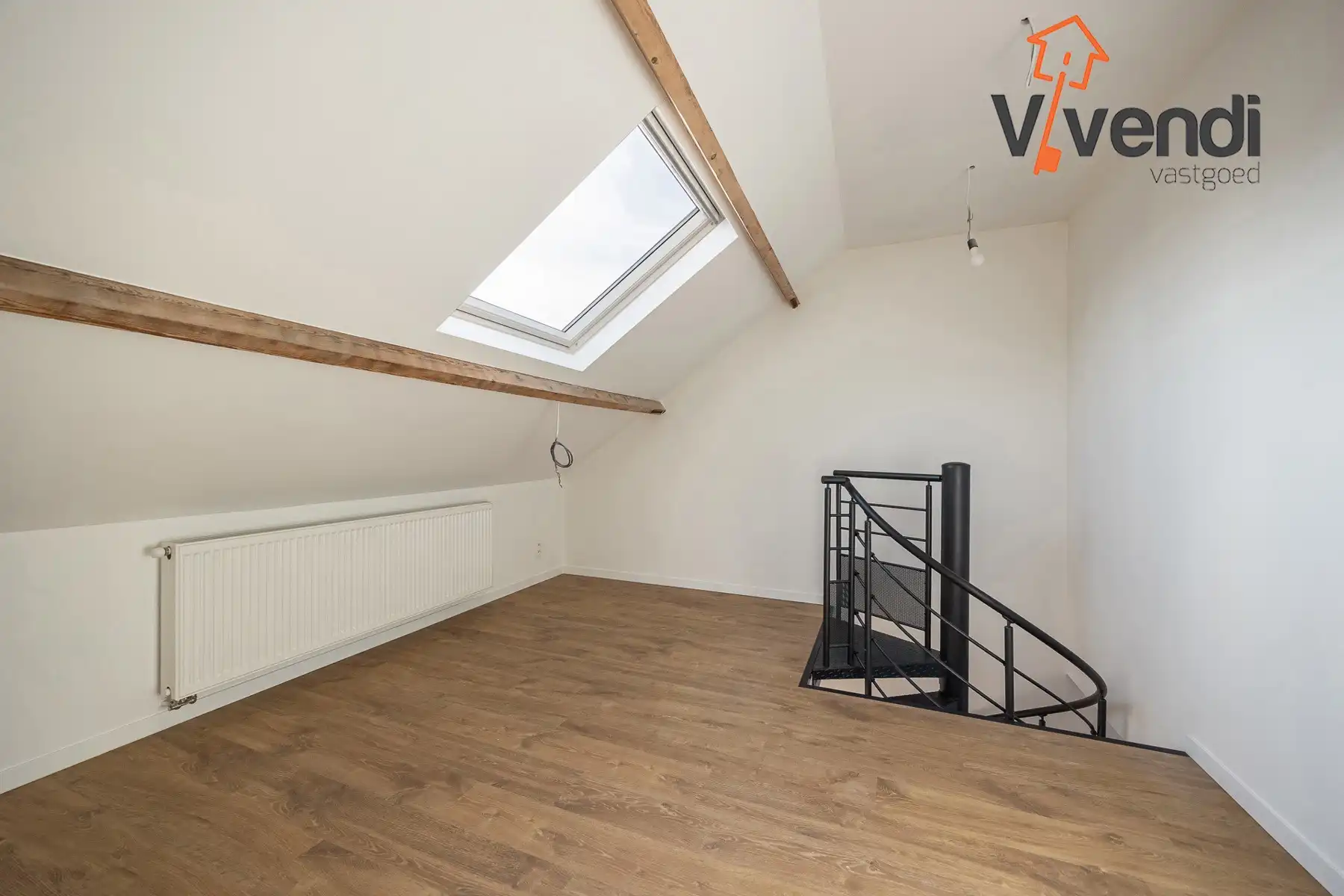 Volledig gerenoveerd opbrengsteigendom te koop. foto 10