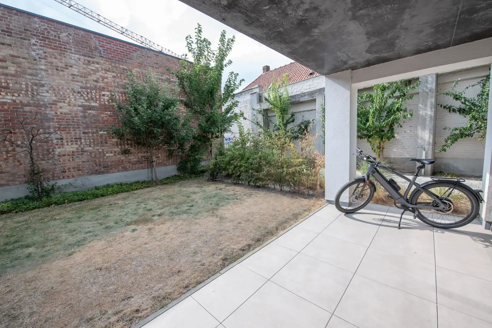 Recent instapklaar gelijkvloers appartement te huur in Deerlijk foto 9