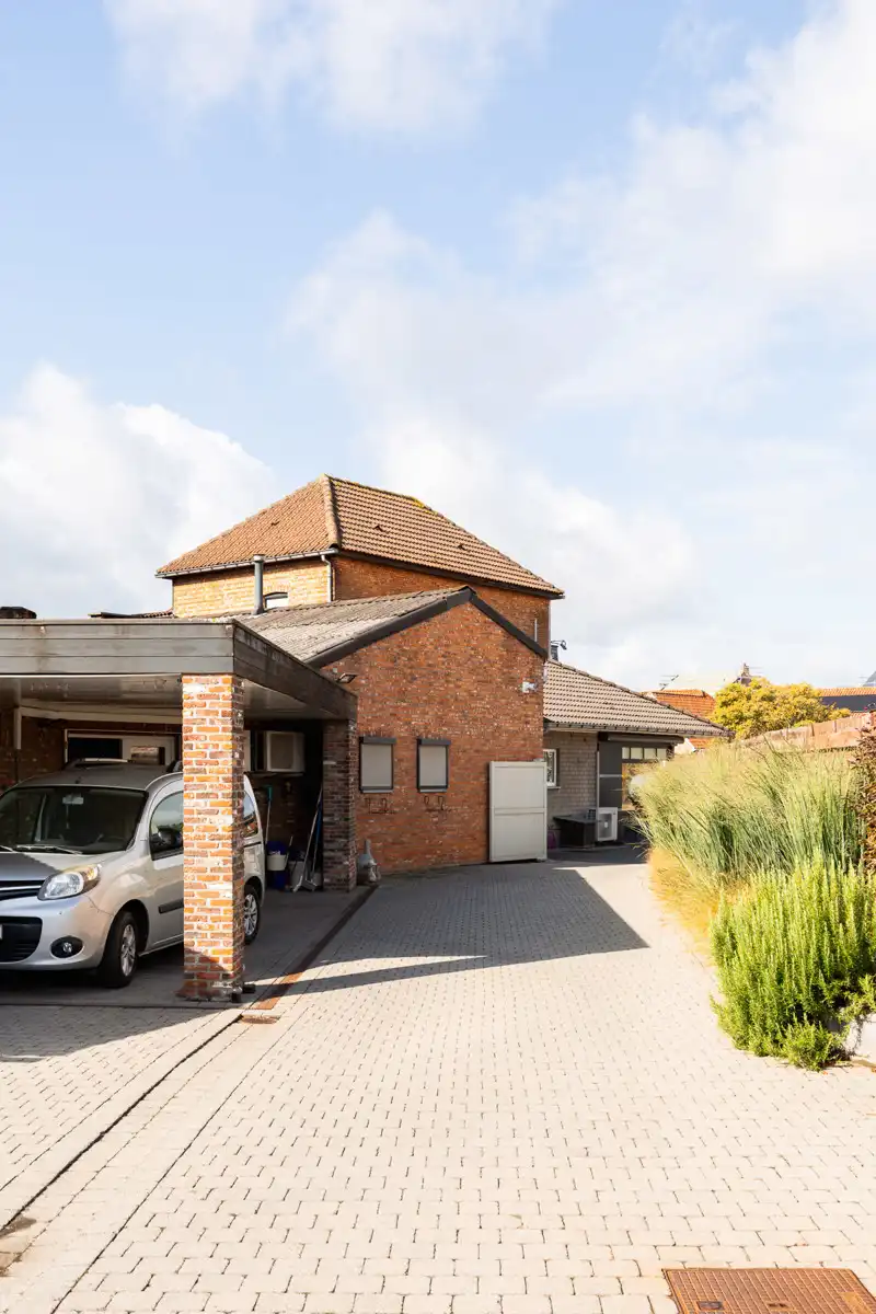 Veelzijdig handelspand met ruime woning op toplocatie foto 30