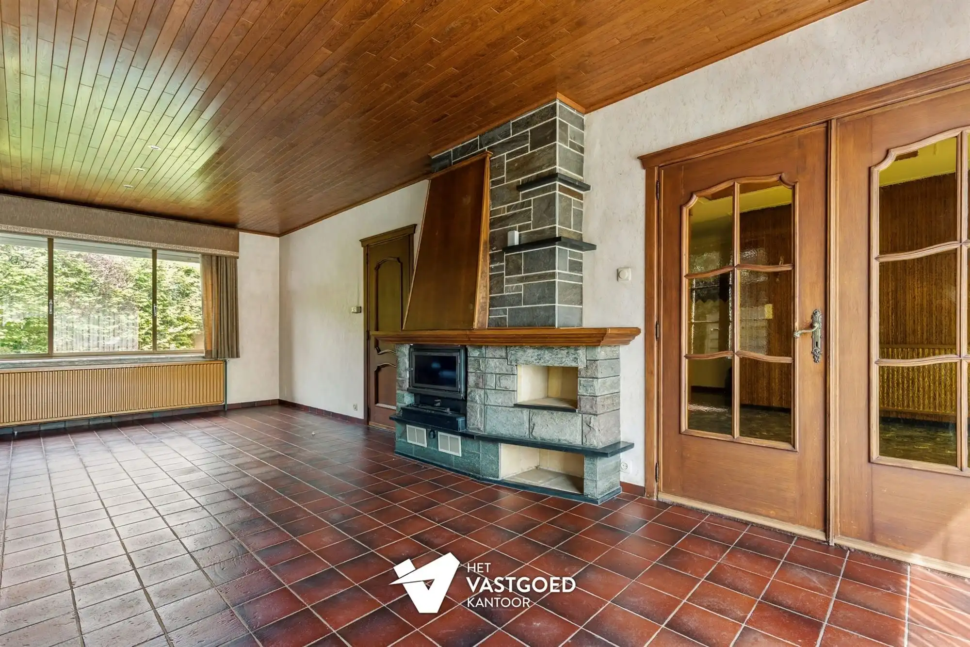 STATIGE WONING MET RENOVATIEMOGELIJKHEDEN MET 4 SLAAPKAMERS EN KNUSSE TUIN TE TESSENDERLO CENTRUM foto 6