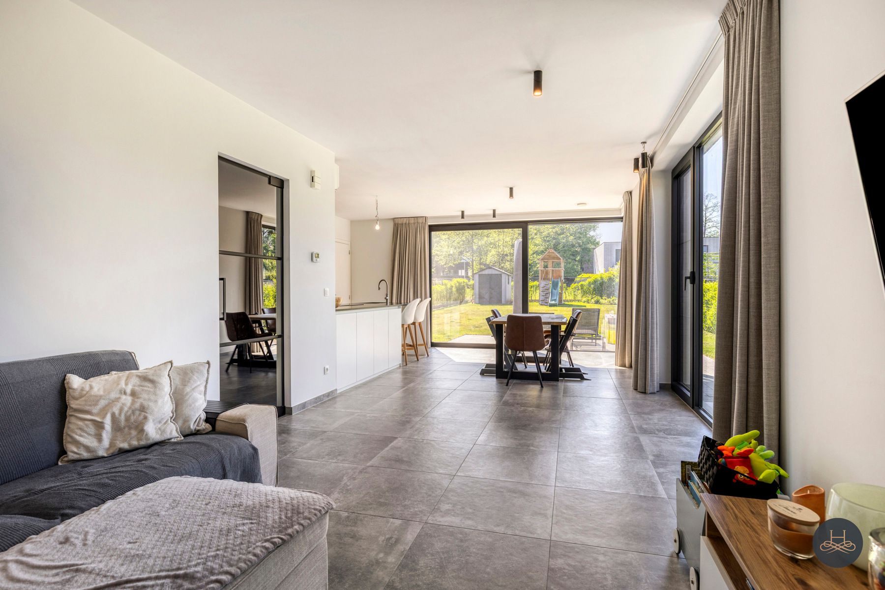 Recente BEN woning in rustige woonwijk foto 3